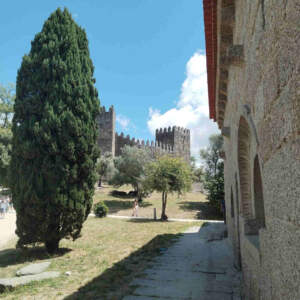 offline hotel Sober Reisen und Digital Detox in Portugal Sehenswertes in Guimarães burg