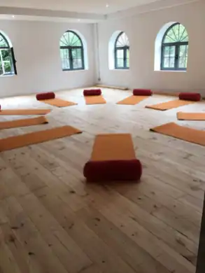 The Offline Hotel – Partnerhäuser in Portugal Quinta Galegas yoga
